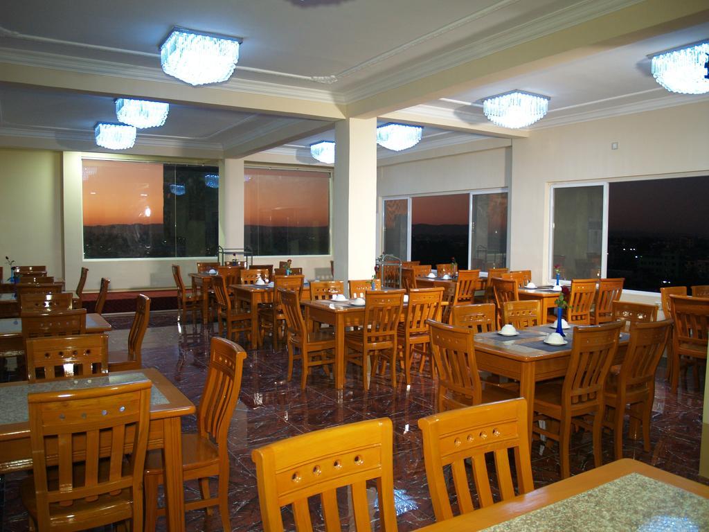 Nice Dream Hotel Mandalay Exterior photo